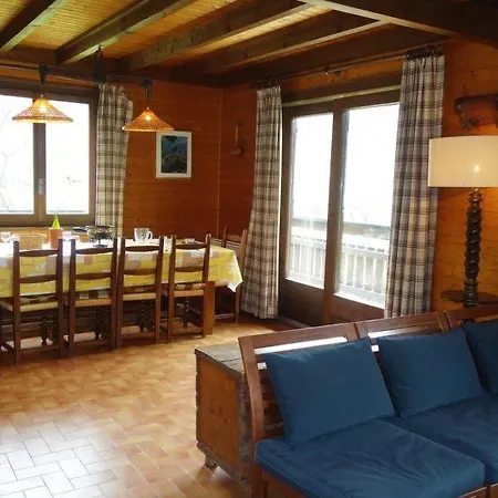 펜션 Sleeps 13 Bionnay