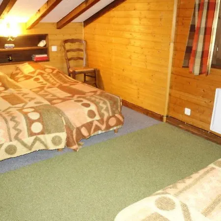 Sleeps 13 펜션