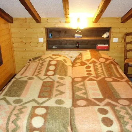 Sleeps 13 *