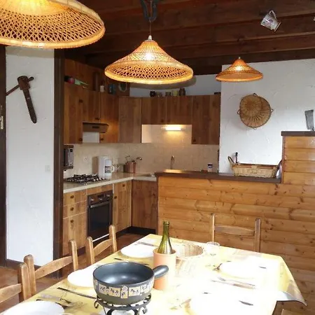 Sleeps 13 * Bionnay